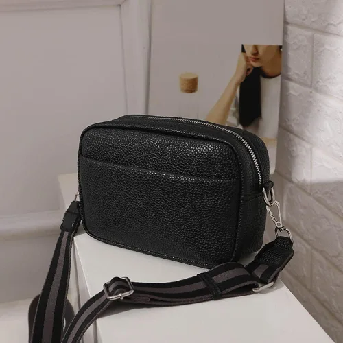 Vista 3 de Bolsos cruzados de cuero para mujer, bolso cruzado para cámara, bolso de correa gruesa, bolso de hombro pequeño de moda con correa de guitarra