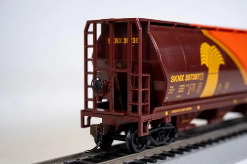 Vista 4 de Bachmann Trenes Canadian 4 Bay Hopper Saskatchewan - Wheat Herald HO Scale
