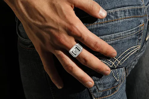 Vista 5 de Anillo de moissanita para hombre, de 2 a 5 quilates, plata de ley con diamante solitario chapado en oro blanco de 18 quilates, color D, claridad