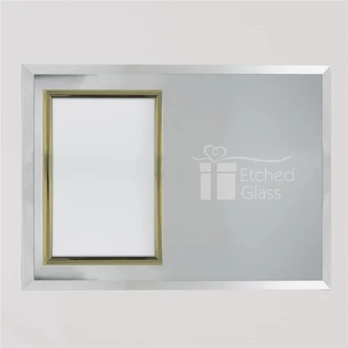 Vista 2 de GiftsForYouNow Marco de fotos personalizado de primera comunión de cristal con borde dorado, se adapta a fotos de 4 x 6 pulgadas, regalo de primera