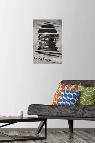 Vista 2 de Trends International Marvel Secret Invasion - Póster de pared de una hoja de Nick Fury, 14.725 x 22.375 pulgadas, paquete de póster premium y alfiler