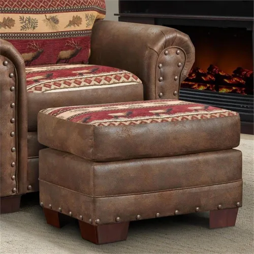 Vista 2 de American Furniture Classics Otomana Sierra Lodge de microfibra de 26.5" en color marrón