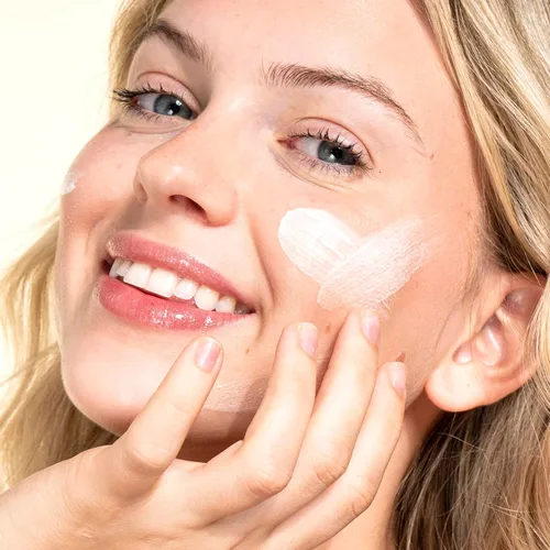 Vista 6 de Pacifica Beauty Wake Up Beautiful - Juego de crema retinoide para ojos y crema retinoide durante la noche, cuidado de la piel, hidratante, crema