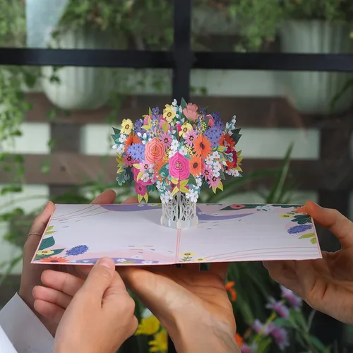 Vista 4 de Paper Love Carta desplegable 3D, arreglo floral, día de la madre, para todas las ocasiones, funda de 5 x 7 pulgadas, incluye sobre y etiqueta de nota