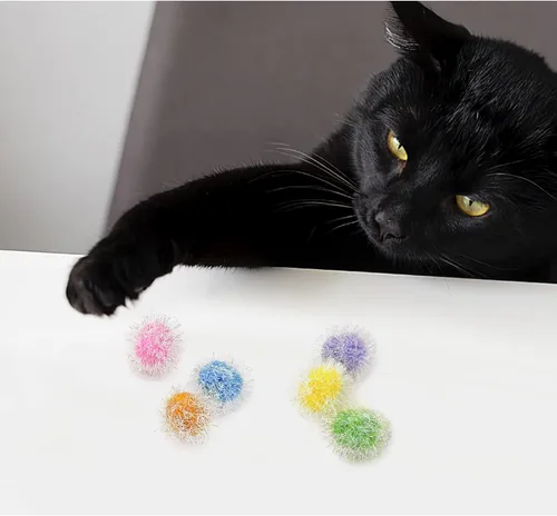 Vista 5 de Andiker Bolas brillantes para gatos, 6 bolas de pompón de gato de 2.36 pulgadas, bolas de oropel con purpurina para gatito, bola mullida