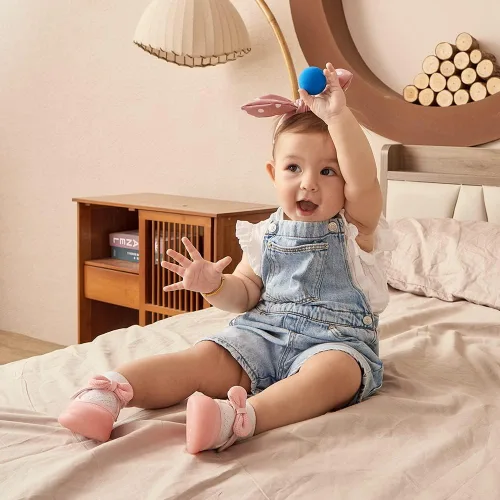 Vista 3 de Zapatos de bebé para niño y niña, zapatos de malla transpirable para caminar, suela de goma antideslizante, zapatos de cuna para primeros pasos