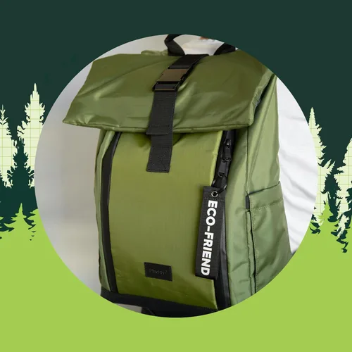Vista 6 de Dingbats* - Mochila impermeable para laptop - Bolsa de viaje enrollable de 25L, Verde (Green Forest), Mochila