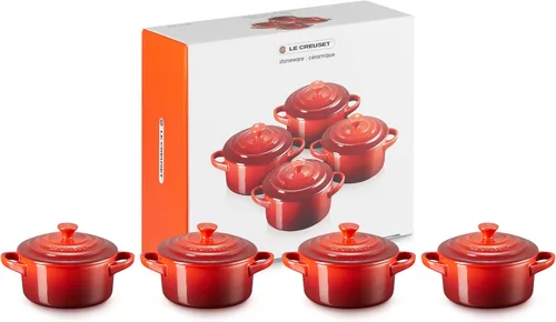 Vista 5 de Le Creuset Juego de 4 mini cocottes de gres con libro de cocina, 8 oz. cada uno, Artichaut