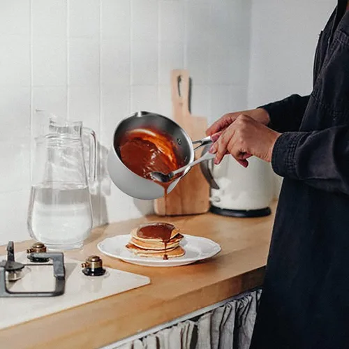 Vista 2 de Cacerola antiadherente de 2 cuartos con tapa, cacerola de cerámica pequeña para cocinar, no tóxica, libre de PTFE y PFOA - apta para horno