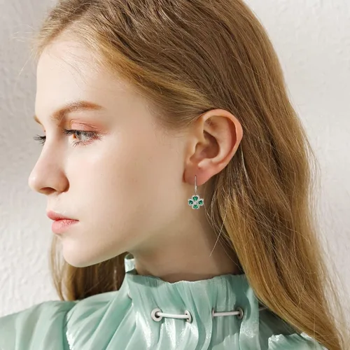 Vista 2 de NIFUNAO Aretes de trébol para mujer, plata de ley 925, aretes de trébol con cierre de palanca, aretes del día de San Patricio, joyería irlandesa