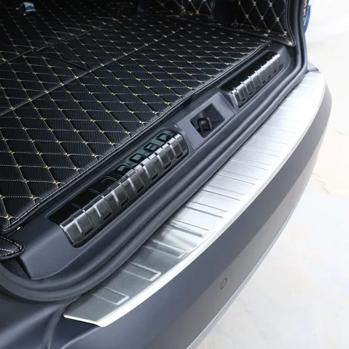 Vista 4 de YIWANG 304 Acero Inoxidable Interior Parachoques Trasero Placa Protector Cubierta Trim Piezas de Coche 2 unids Para Land Rover Discovery 5 LR5 L462