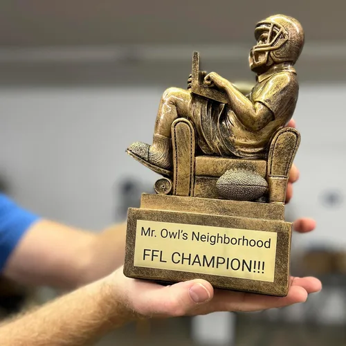 Vista 2 de Fantasy Football Trophy - Sillón quarterback Champion o perdedor trofeo de inodoro - Placa grabada gratis bajo petición