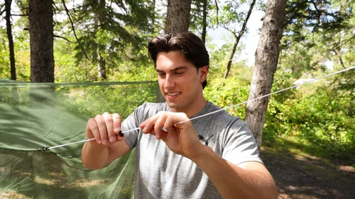 Vista 10 de Coghlan's Hiker's Rectangular Mosquito Net