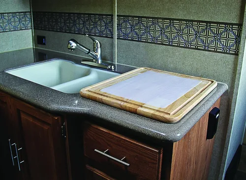 Vista 12 de Camco 43753 Estufa Topper de madera y tabla de cortar