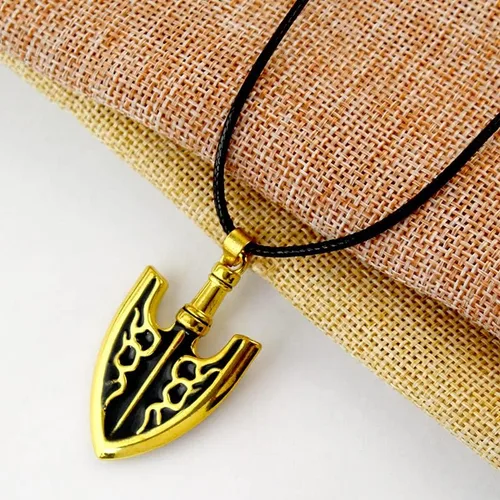 Vista 5 de Mullike Anime JJBA JOJO Necklace Red Stone of Aja Necklace Stand Insect Arrow Pendant Necklace Keychain Set Gift for Men Fans Women