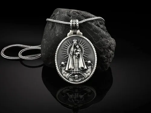 Vista 3 de BySilverStone Jewelry - Collar de Virgen María, colgante de Virgen Del Carmen, collar de Virgen de la Caridad del Cobre, collar de Santa Madre