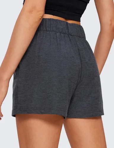 Vista 2 de CRZ YOGA Pantalones cortos suaves para mujer, cintura alta de 3 pulgadas, para uso casual, descanso, entrenamiento, cómodo verano con bolsillos