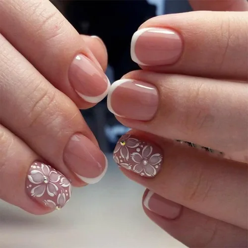 Vista 51 de Uñas postizas cortas cuadradas MABKJLF, uñas francesas falsas con gradiente, uñas de cobertura completa, flores blancas, uñas falsas con diseños