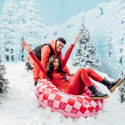 Vista 6 de FUNBOY Inflatable Snow Tube Base for Durability