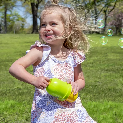 Vista 7 de Little Kids Fubbles No-Spill Bubble