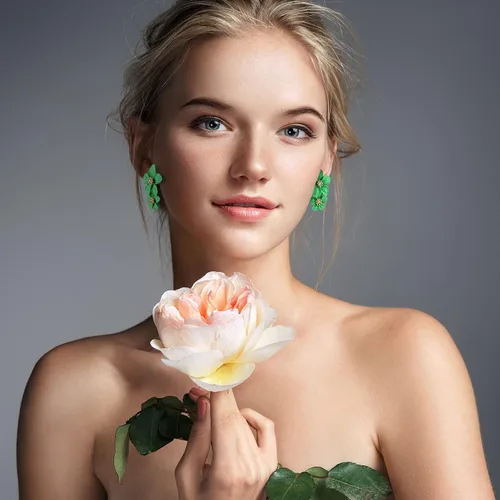 Vista 6 de 7 pares de aretes bohemios de flor para mujer, aretes de margarita en forma de flor con brote dorado