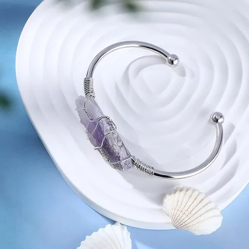 Vista 4 de Jeulia Brazalete de piedra curativa para mujer pulsera abierta de cuarzo rosa con cristales curativos naturales irregulares envueltos en cristales