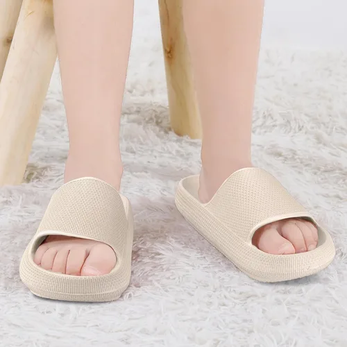 Vista 6 de WYSBAOSHU Sandalias deslizantes para niños y niñas, cómodas, antideslizantes, suela gruesa, para verano, ducha, piscina, playa, agua