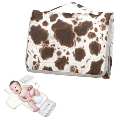 Vista 2 de Cambiador portátil para bebé, cambiador de pañales de viaje de vaca negra, cambiador impermeable con almohada incorporada, regalos para baby shower