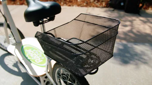 Vista 5 de EcoSmart Metro Scooter eléctrico – Asiento acolchado, cubierta ancha de bambú, neumáticos llenos de aire de 16 pulgadas, motor de alto par de 500 W