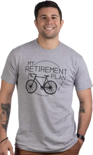 Vista 2 de My Retirement Plan (bicicleta) Camiseta divertida para hombre ciclista jubilado
