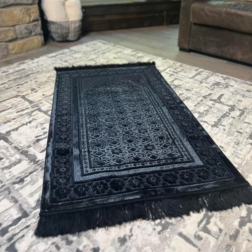 Vista 2 de Modefa Alfombra de Oración de Terciopelo – Alfombra Turca de Felpa Suave Janamaz Sajada Carpet para Hombres y Mujeres - Tapete de Oración Liso