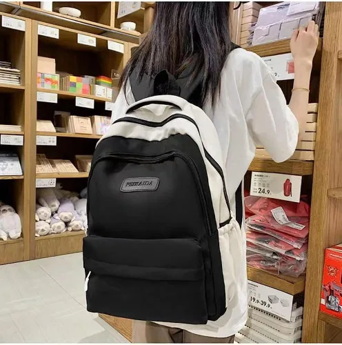Vista 4 de Mochila estética linda Kawaii con colgante de 15.6 pulgadas, linda mochila universitaria para computadora portátil, mochila preparada, Negro