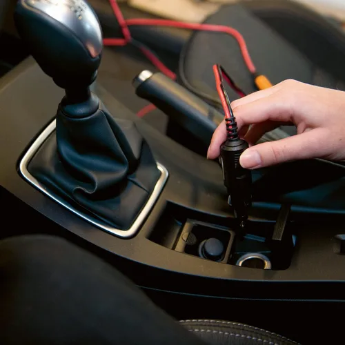 Vista 7 de CTEK Paquete 56-926 Litio US 5.0Ah - 60Ah Cargador de batería totalmente automático de fosfato de iones de litio LiFePO4 Incluye indicador CTEK