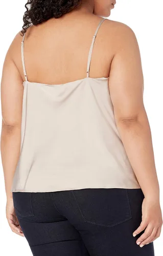 Vista 6 de The Drop Christy - Camiseta elástica sedosa con cuello de vaca para mujer