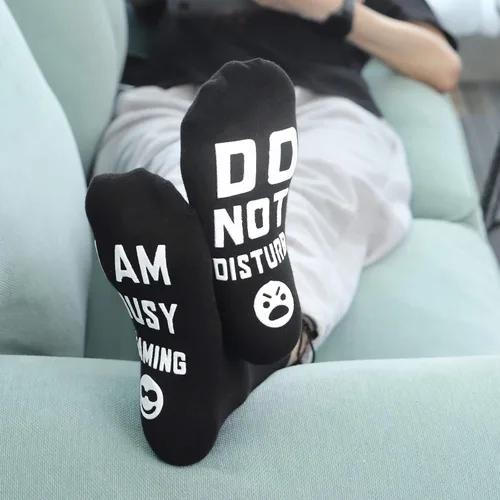 Vista 5 de Calcetines con texto en inglés "Do Not Disturb I'M Gaming", regalo para adolescentes y niños, calcetines para jugadores, para hombres, padre, papá