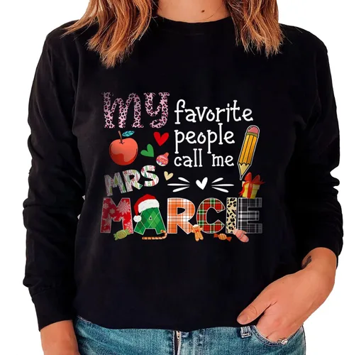 Vista 4 de Regalos de Navidad personalizados para profesores, My Favorite People Call Christmas Camisa con nombre personalizado, camiseta de enseñanza