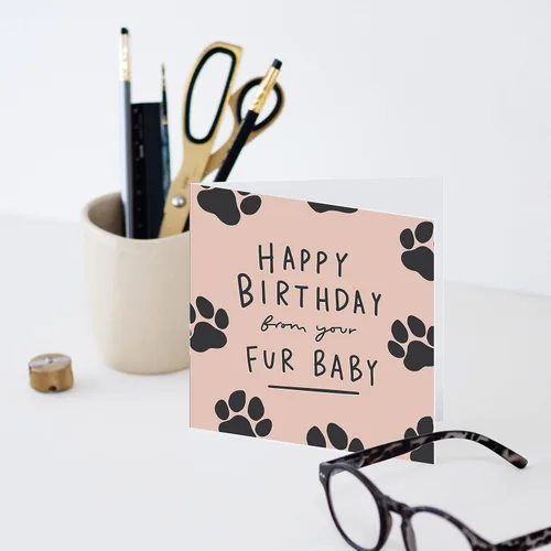 Vista 3 de Old English Co. - Tarjeta de felicitación de feliz cumpleaños de piel para bebé, divertida tarjeta de felicitación de cumpleaños para él o ella