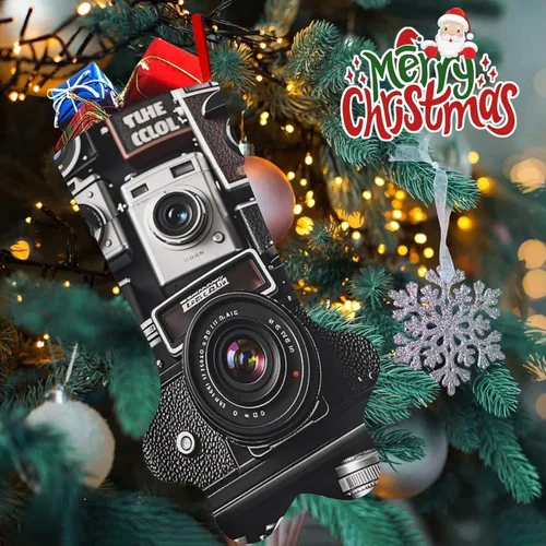 Vista 5 de Retro Cool Camera Collection Medias de Navidad para mascotas, gran capacidad, forma de pata de gato, perro, medias de Navidad, decoraciones