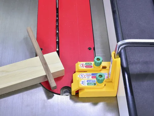 Vista 7 de MATCHFIT dado Stop por MICROJIG. Accesorio para pinzas Matchfit Dovetail.