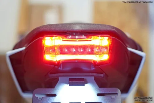 Vista 6 de Luces traseras LED secuenciales integradas con lente ahumada para Yamaha FZ-09 MT-09 2017-2020