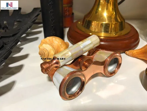 Vista 2 de NauticalMart - Binocular de latón con nácar – Binocular antiguo de ópera de NauticalMart Vintage Marine Spyglass Binocular coleccionable Instrumento