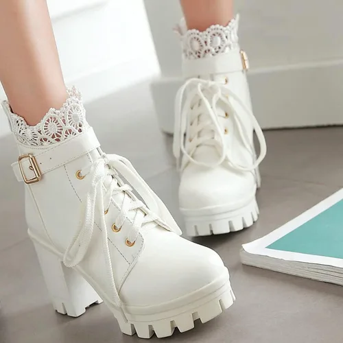 Vista 3 de BEAUPAS Botas de tacón alto con plataforma gruesa para mujer, botines góticos con cordones, tacón de bloque y hebilla, Blanco