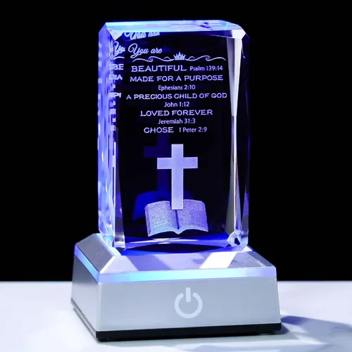 Vista 13 de Movdyka Estatua de Jesús de Cristal 3D Regalos Cristianos para Mujeres y Hombres, Regalos Religiosos con Grabado Láser para Amigos, Mamá, Papá