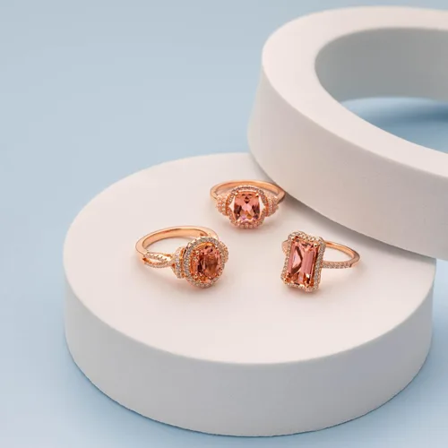 Vista 4 de Anillo de plata de ley de morganita simulada en tono rosa