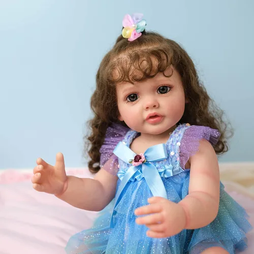 Vista 4 de Muñecas de bebé Reborn realistas de 22 pulgadas de silicona de cuerpo completo y aspecto de niño pequeño, muñecas Reborn realistas de pelo rizado