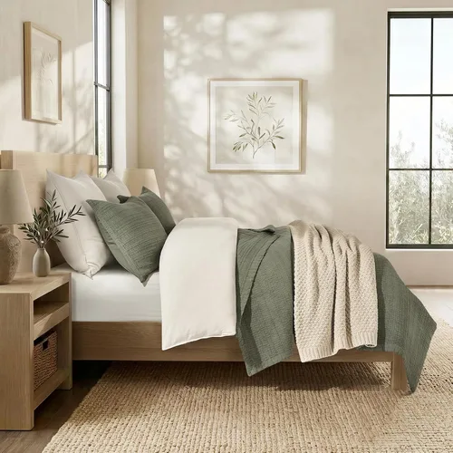 Vista 5 de EverGrace Stonewashed Textured Cotton Quilt Set, Queen Size, Basil Green