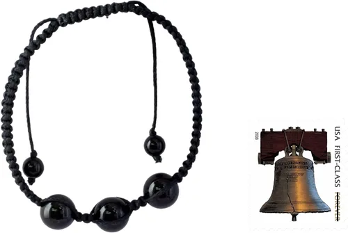 Vista 2 de NOVICA Pulsera hecha a mano de ónix Shambhalastyle, joyería de protección con cuentas de algodón, piedra natal india de macramé negro 6.25 pulgadas