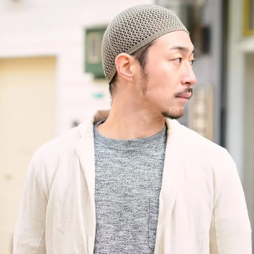 Vista 7 de CHARM Gorro Kufi de seda para hombre hecho a mano en Japón elástico