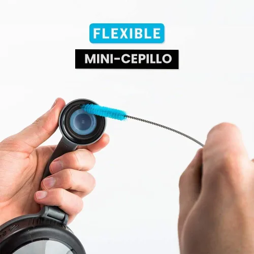 Vista 5 de BlenderBottle Cepillo de limpieza 2 en 1 para botellas y popotes
