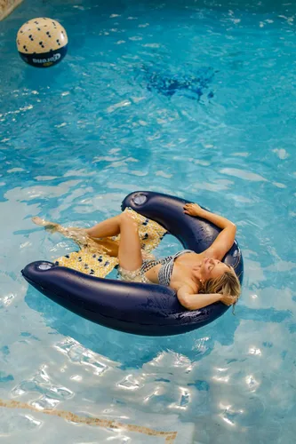 Vista 8 de Flotador Corona Sit N Sip